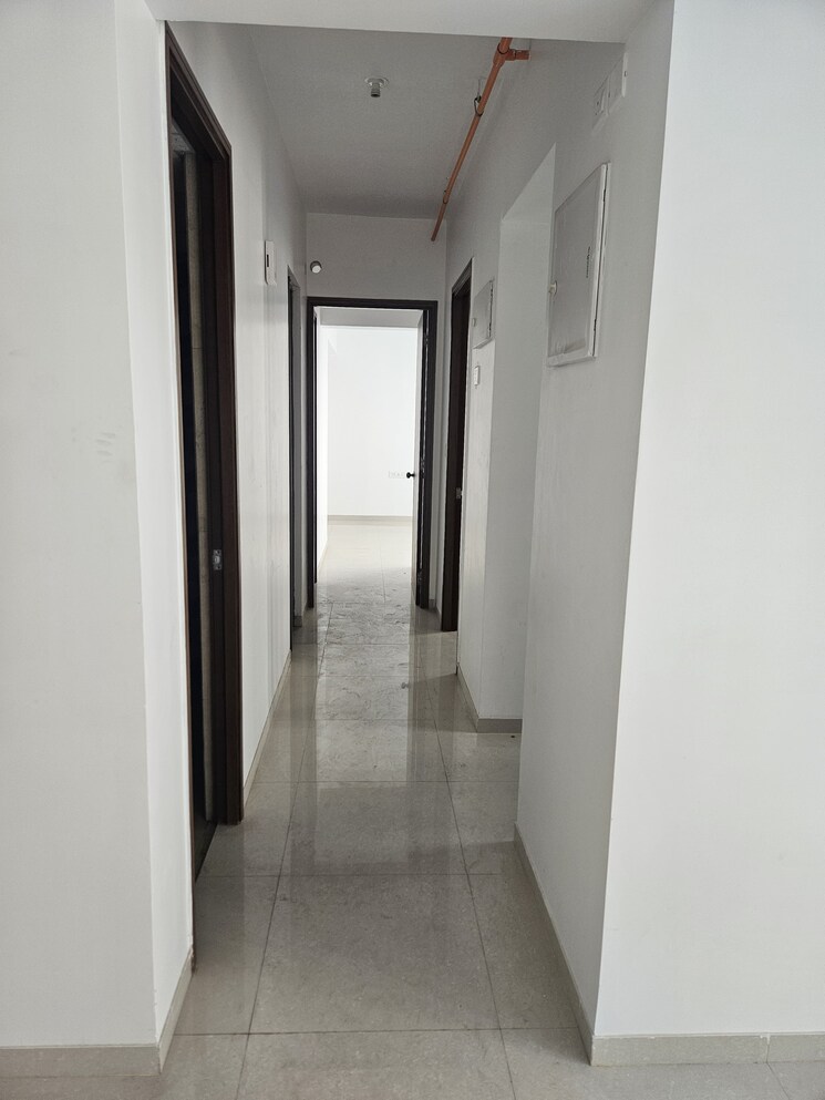 undefined, kalpataru-parkcity 1.5 Bedroom 590 Sq.Ft. Apartment In Kolshet Road Thane 8694766