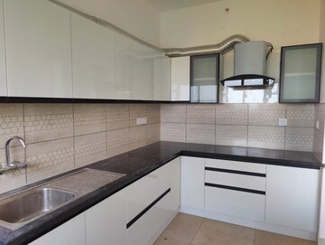 Kitchen in 3 BHK Apartment at Prestige Finsbury Park Regent, Bagaluru  – for Rent