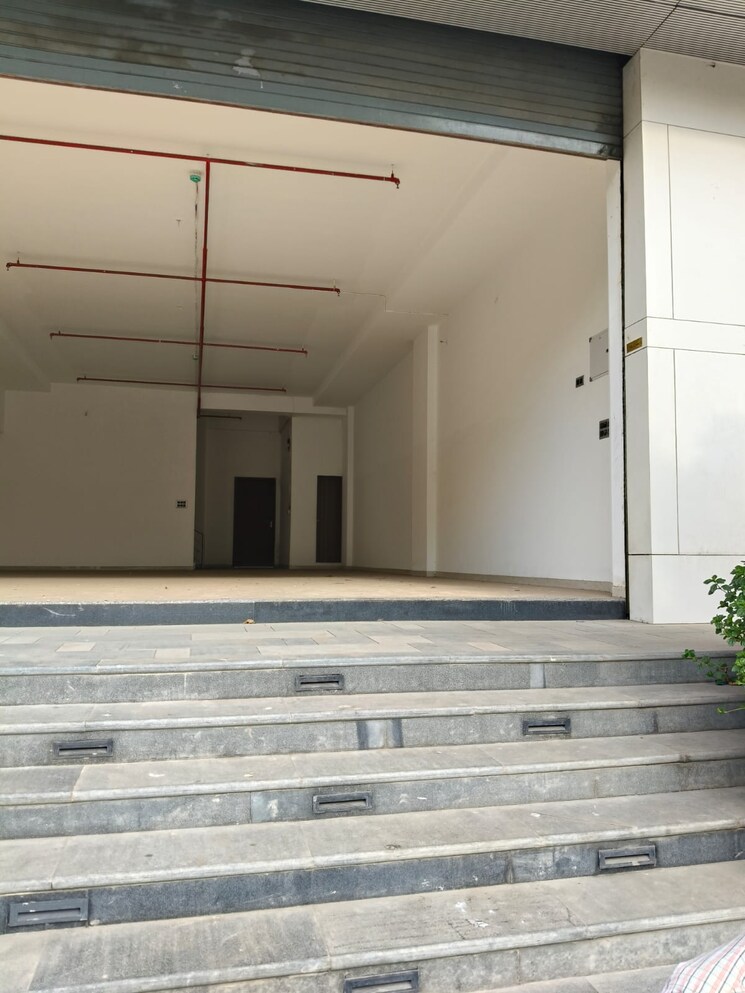 Exterior View, damji-shamji-mahavir-spring-tulip-phase-1 Commercial Shop 2400 Sq.Ft. In Pokhran Road No Two Thane 8694853