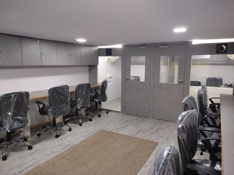  Parking, haware-fantasia Commercial Office Space 800 Sq.Ft. In Vashi Sector 28 Navi Mumbai 8694829