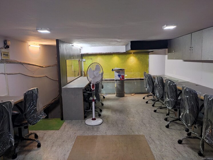  Parking, haware-fantasia Commercial Office Space 800 Sq.Ft. In Vashi Sector 28 Navi Mumbai 8694829
