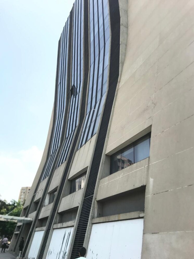 undefined, satellite Commercial Office Space 847 Sq.Ft. In Satellite Ahmedabad 8694857