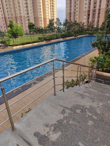 Swimming Pool in 3 BHK Apartment at Prestige Finsbury Park Regent, Bagaluru  – for Rent