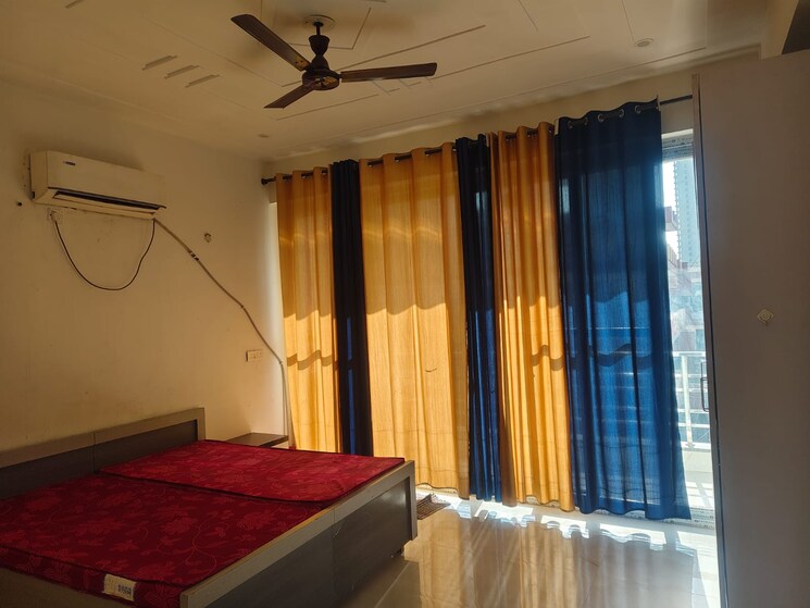 Bedroom, rwa-apartments-sector-45 4 Bedroom 350 Sq.Mt. Builder Floor In Sector 45 Noida 8694889
