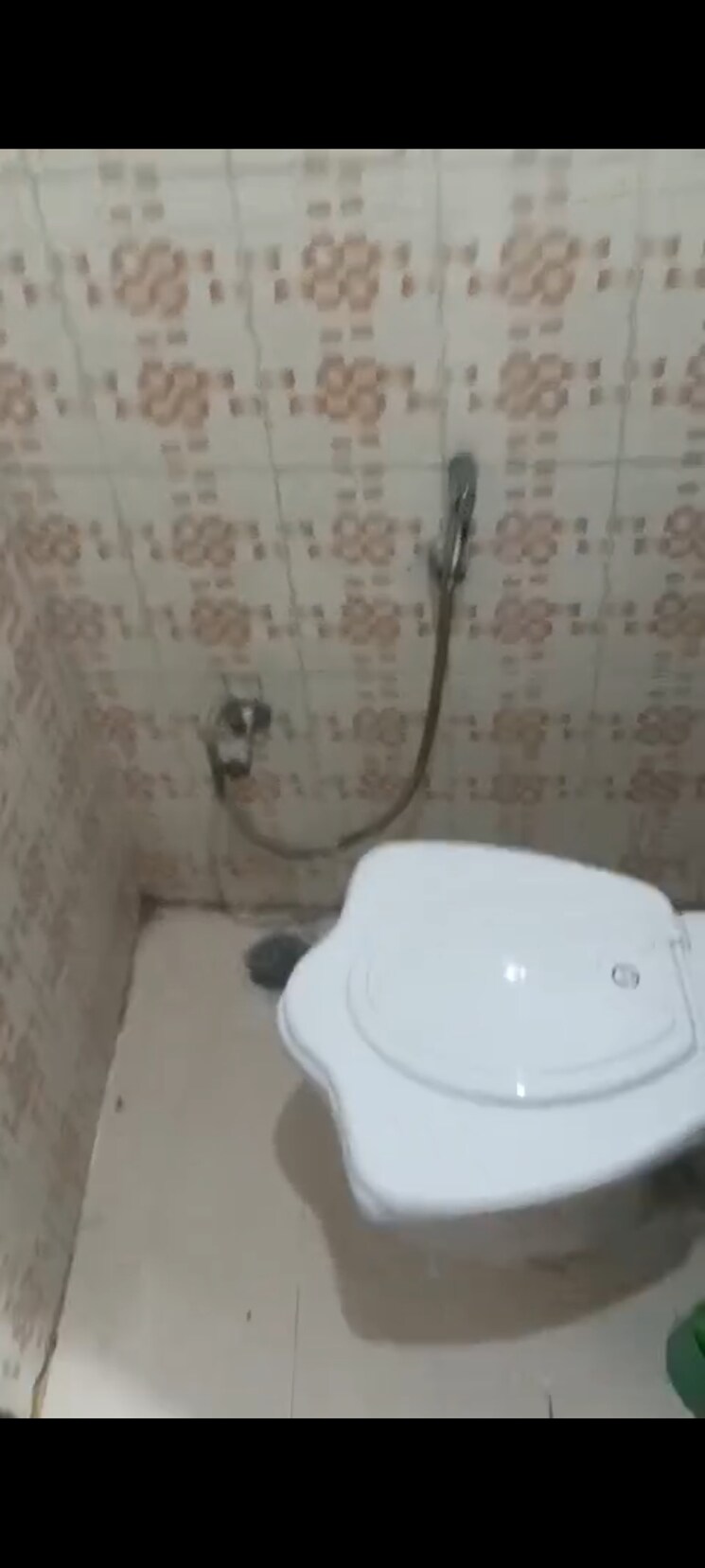 Bathroom, rwa-apartments-sector-26 2 Bedroom 1500 Sq.Ft. Independent House In Sector 26 Noida 8694934