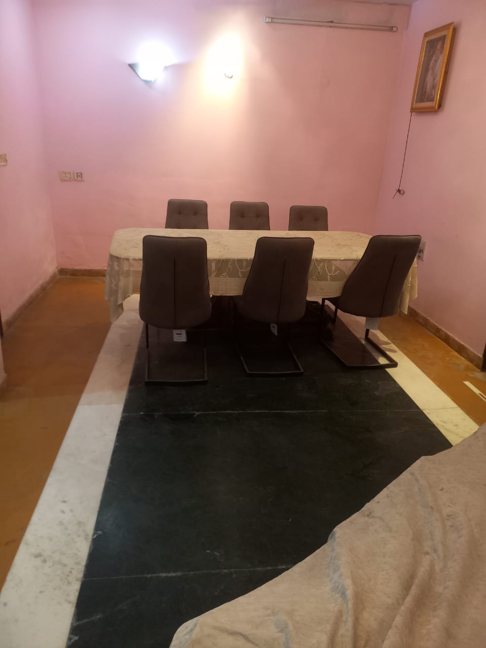 2 BHK + Pooja Room Independent House For Rent in RWA Apartments Sector 19