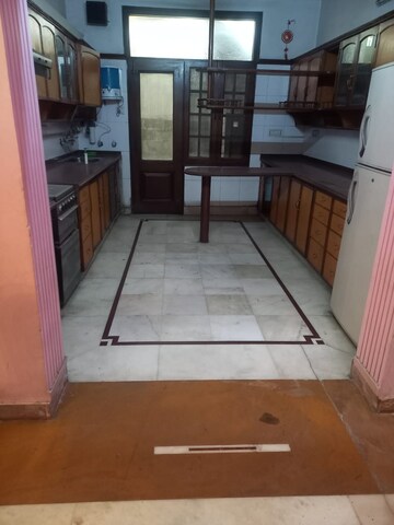 Balcony in 2 BHK Independent House at RWA Apartments Sector 19, Sector 19 – for Rent