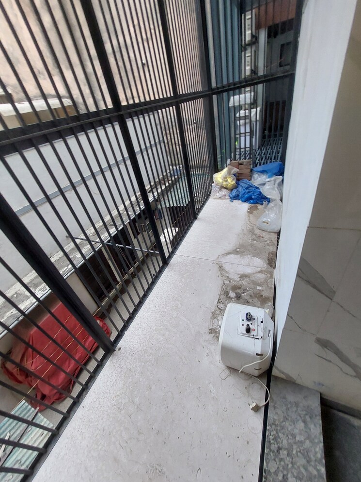 Balcony, model town 5 Bedroom 4050 Sq.Ft. Builder Floor In Model Town Delhi 8694987