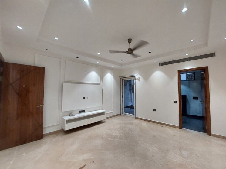 Bedroom, model town 5 Bedroom 4050 Sq.Ft. Builder Floor In Model Town Delhi 8694987