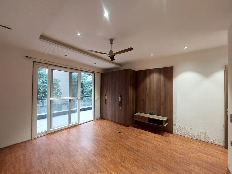 Room, model town 5 Bedroom 4050 Sq.Ft. Builder Floor In Model Town Delhi 8694987