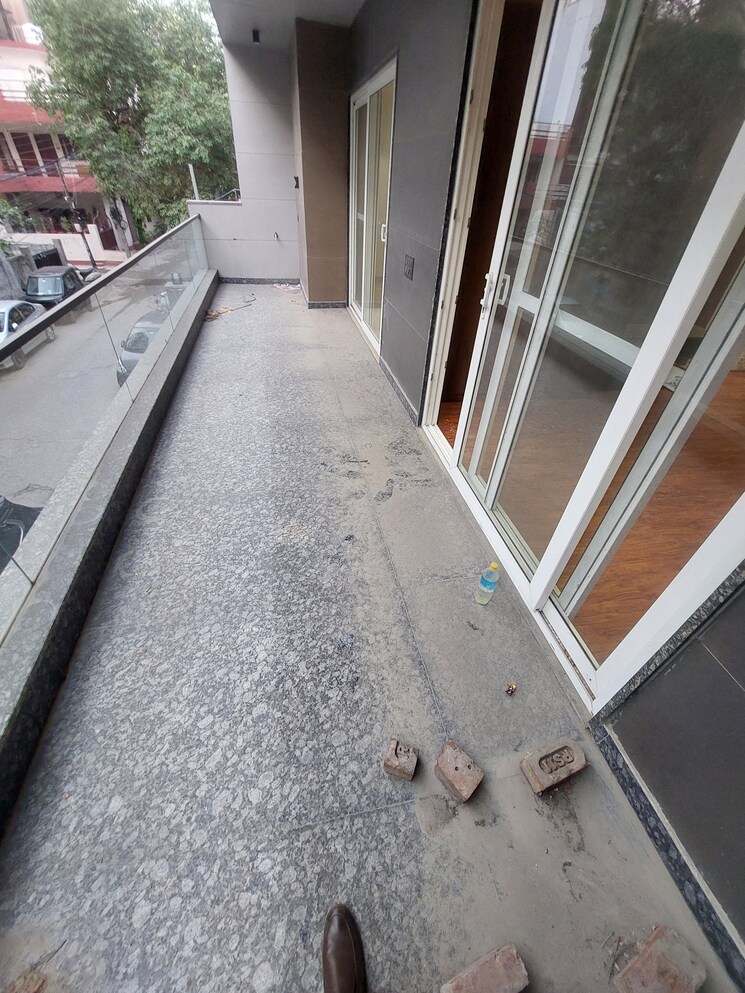 Balcony, model town 5 Bedroom 4050 Sq.Ft. Builder Floor In Model Town Delhi 8694987