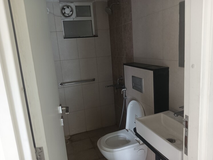 Bathroom, godrej-hillside 2 Bedroom 690 Sq.Ft. Apartment In Mahalunge Pune 8622373