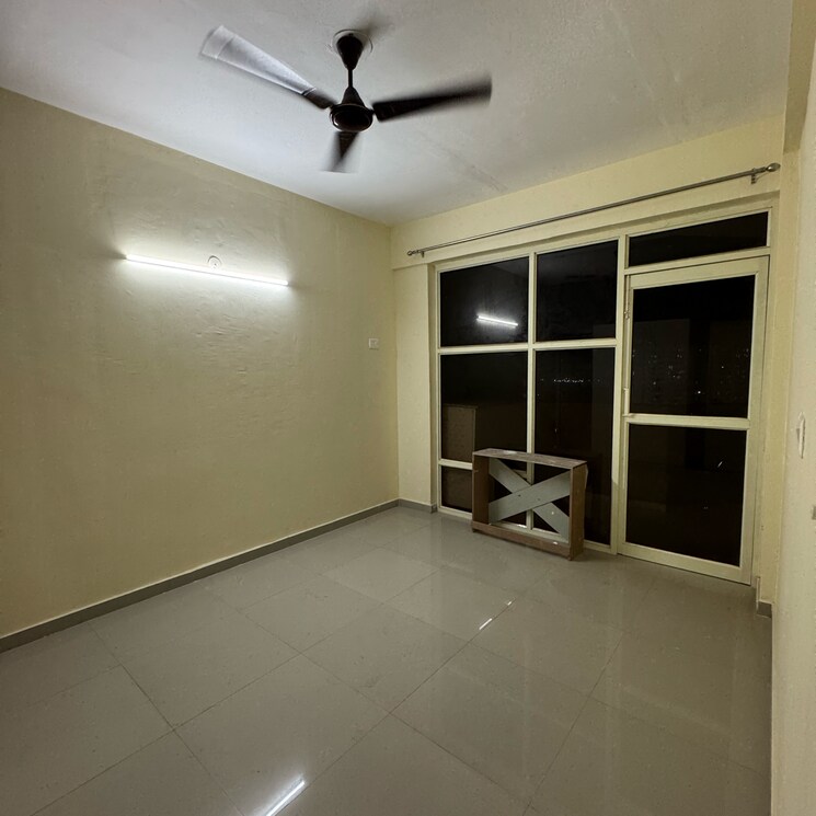 Room, pyramid-pride 2 Bedroom 598 Sq.Ft. Apartment In Sector 76 Gurgaon 8695033