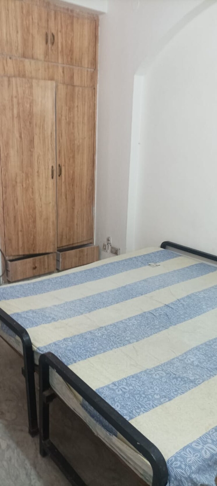 Bedroom, sai-kutir-sector-49 2 Bedroom 1400 Sq.Ft. Independent House In Sector 49 Noida 8695044