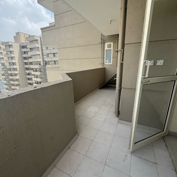 Balcony, pyramid-pride 2 Bedroom 800 Sq.Ft. Apartment In Sector 76 Gurgaon 8695059