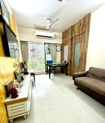 Bedroom in 2 BHK Apartment at Hiranandani Delanna, Ghodbunder Road – for Rent