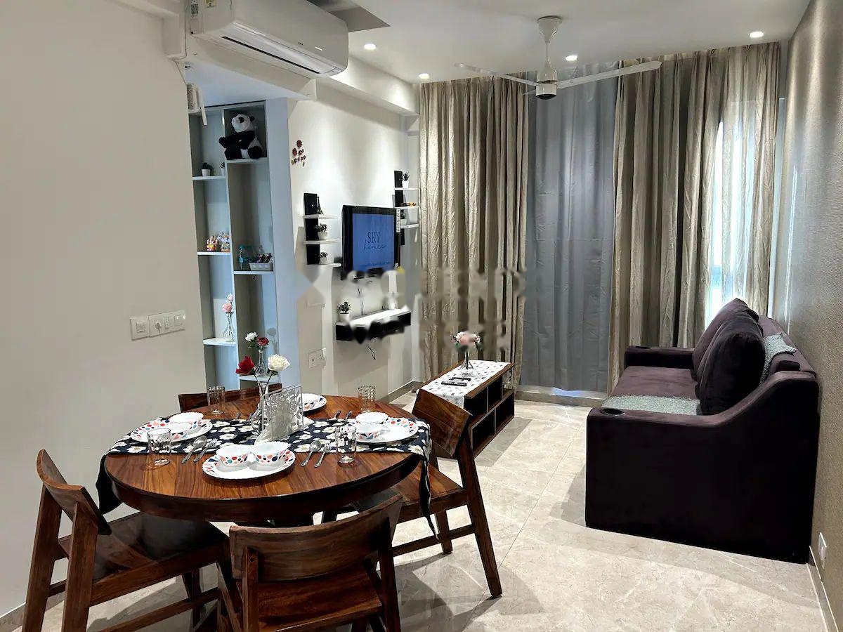1 BHK Apartment For Rent in Hiranandani Regent Hill