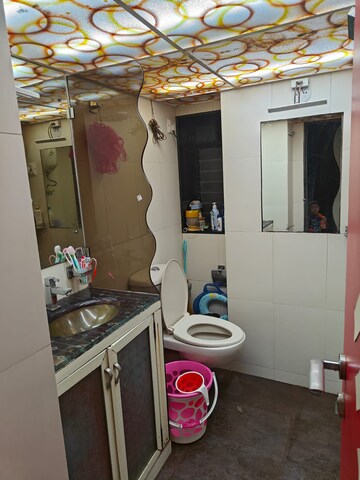 Attached Bathroom in 3 BHK Apartment at Grant Road East – for Rent