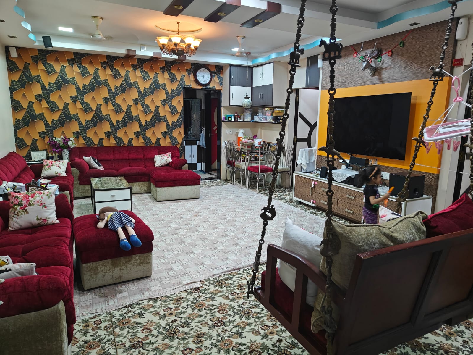 3 BHK Apartment For Rent in Grant Road East