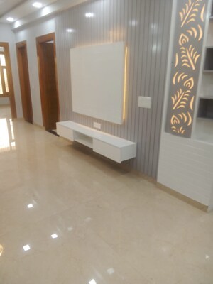 Room in 4 BHK Independent House at Amrapali Vaishali, Vaishali Sector 3 – for Sale