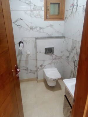 Bathroom in 4 BHK Independent House at Amrapali Vaishali, Vaishali Sector 3 – for Sale