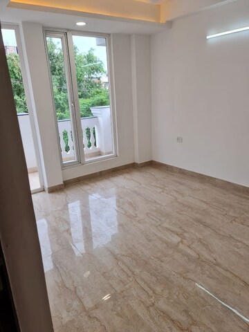 3 BHK Builder Floor For Rent in Hong Kong Bazaar, Sector 57