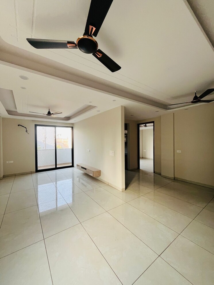 Kitchen, hong-kong-bazaar 3 Bedroom 204 Sq.Yd. Builder Floor In Sector 57 Gurgaon 8695322