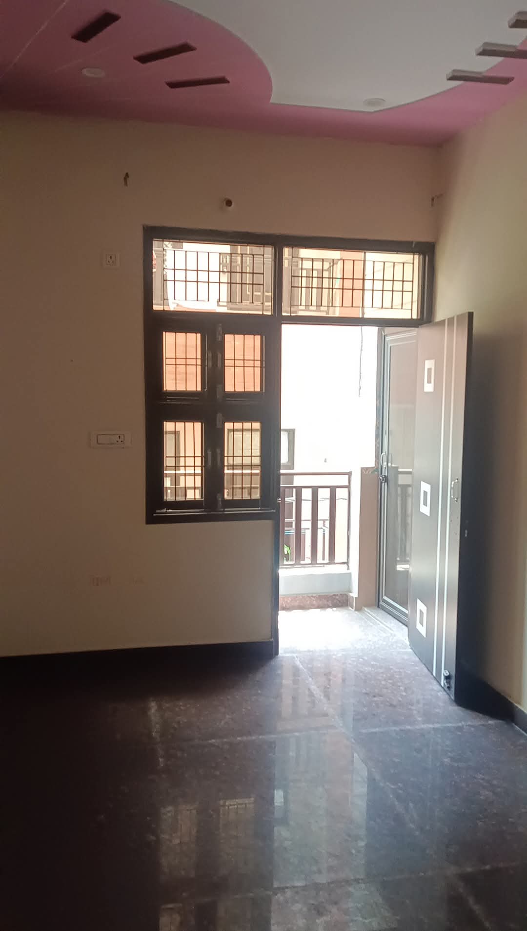 2 BHK + Extra Room Builder Floor For Sale in RWA Tomar Colony
