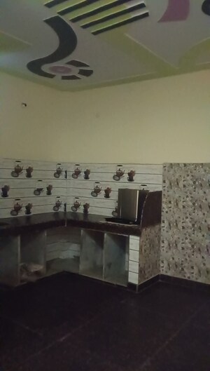 Master Bedroom in 2 BHK Builder Floor at RWA Tomar Colony, Mukundpur – for Sale