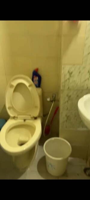 Bathroom in 1 BHK Independent House at Lajpat Nagar – for Sale