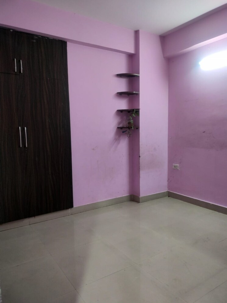 Room, galaxy-north-avenue-ll 2 Bedroom 925 Sq.Ft. Apartment In Gaur City 2  Greater Noida 8695343