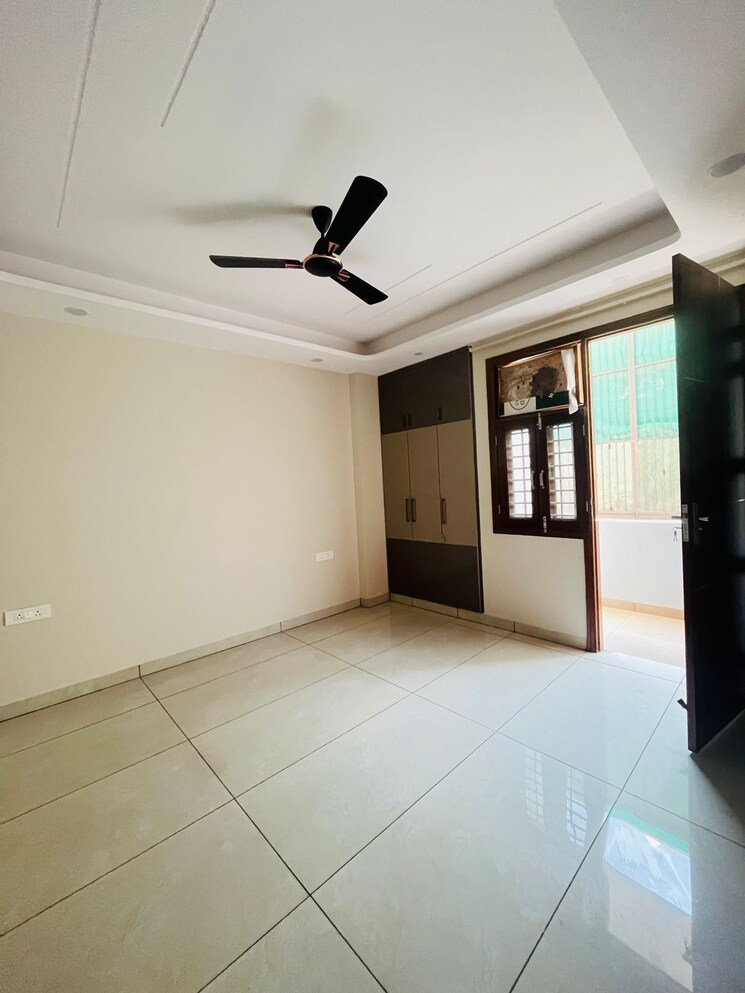 Room, sushant-lok-3 3 Bedroom 215 Sq.Yd. Builder Floor In Sector 57 Gurgaon 8695361