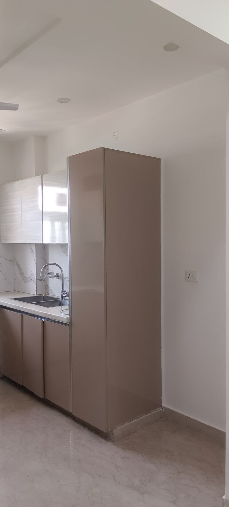 Kitchen, janakpuri 3 Bedroom 1400 Sq.Ft. Builder Floor In Janakpuri Delhi 8695386