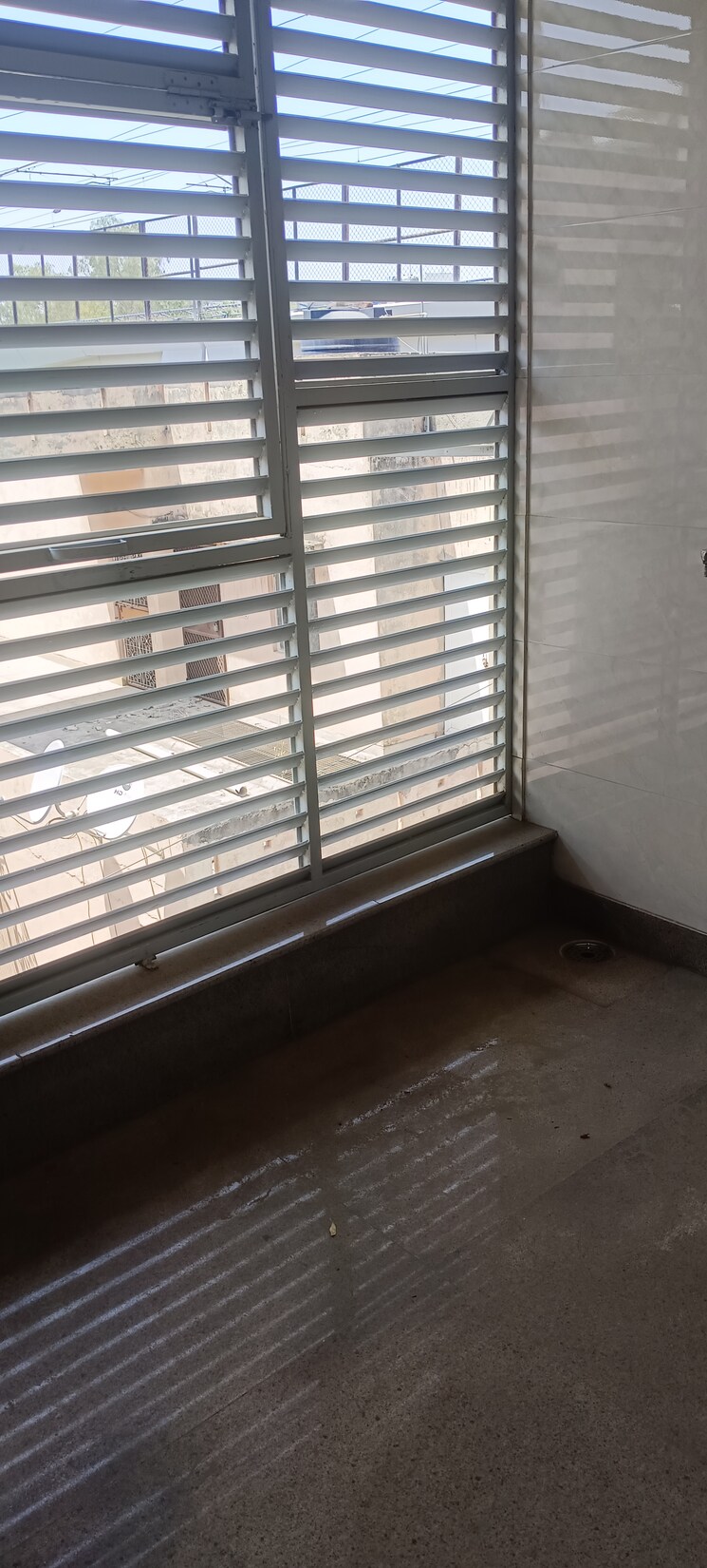 Room, janakpuri 3 Bedroom 1400 Sq.Ft. Builder Floor In Janakpuri Delhi 8695386