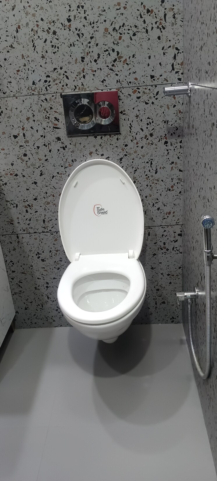 Bathroom, janakpuri 3 Bedroom 1400 Sq.Ft. Builder Floor In Janakpuri Delhi 8695386