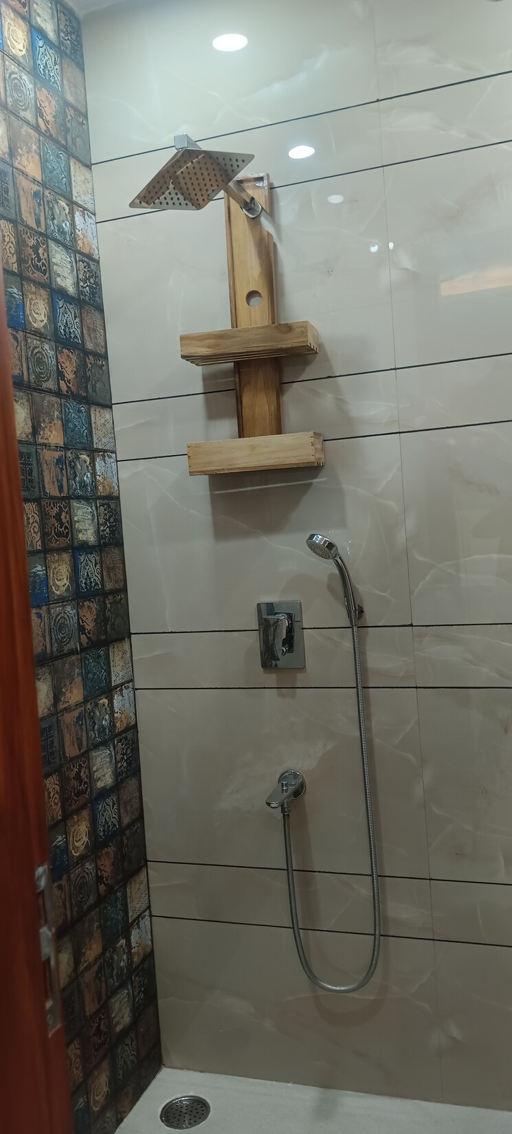 Bathroom, janakpuri 3 Bedroom 1400 Sq.Ft. Builder Floor In Janakpuri Delhi 8695386