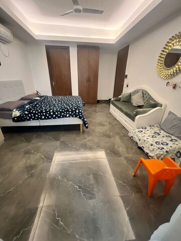 3 BHK Builder Floor For Rent in Laxmi Nagar