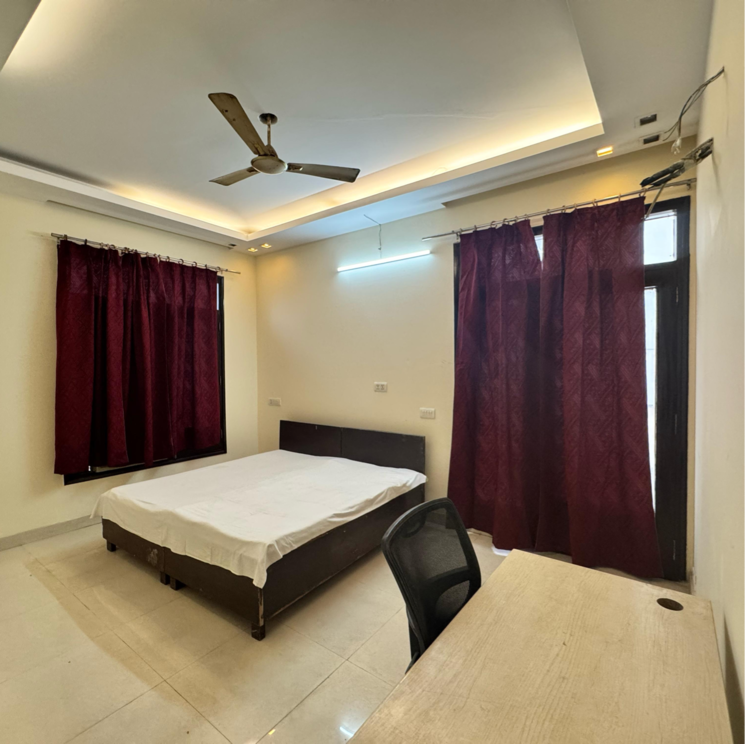 Room, sector 23 4 Bedroom 1800 Sq.Ft. Villa In Sector 23 Gurgaon 8695799