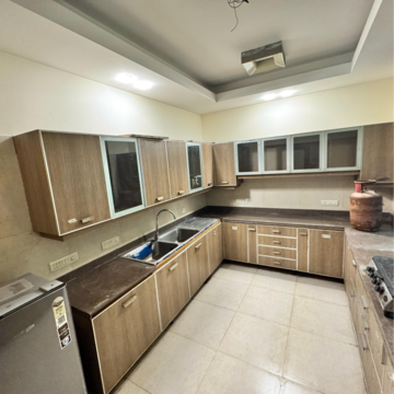 Kitchen in 4 BHK Villa at Sector 23 – for Rent