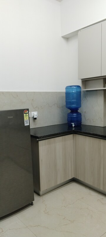 Kitchen in 3.5 BHK Builder Floor at Smart World Orchard, Sector 61 – for Sale