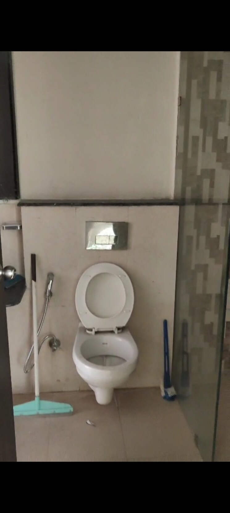 Bathroom, gaur-saundaryam 3 Bedroom 1550 Sq.Ft. Apartment In Tech Zone 4 Greater Noida Greater Noida 8695455