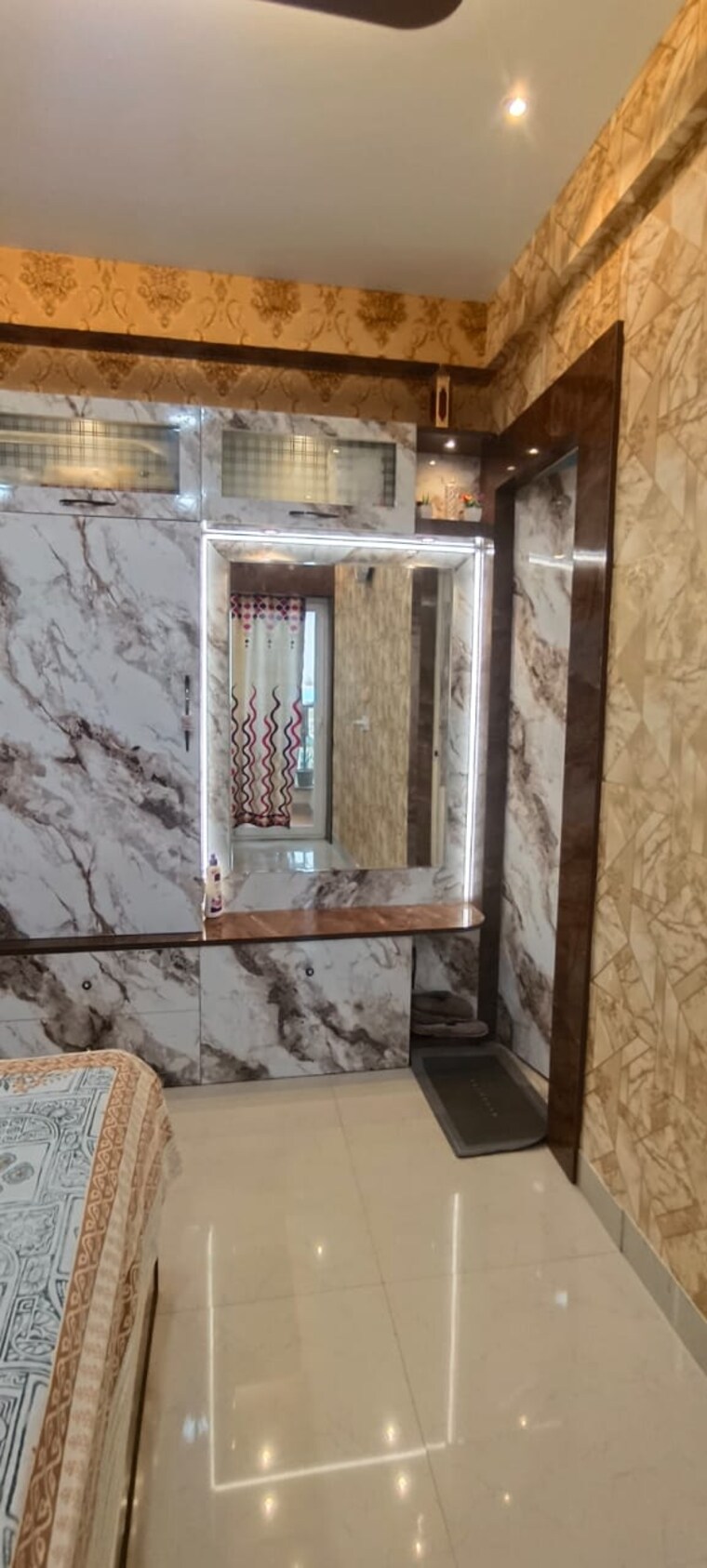 Living Room, sarvodaya-om-nilay-apartment-phase-i 2 Bedroom 975 Sq.Ft. Apartment In Vaishali Sector 9 Ghaziabad 8695435