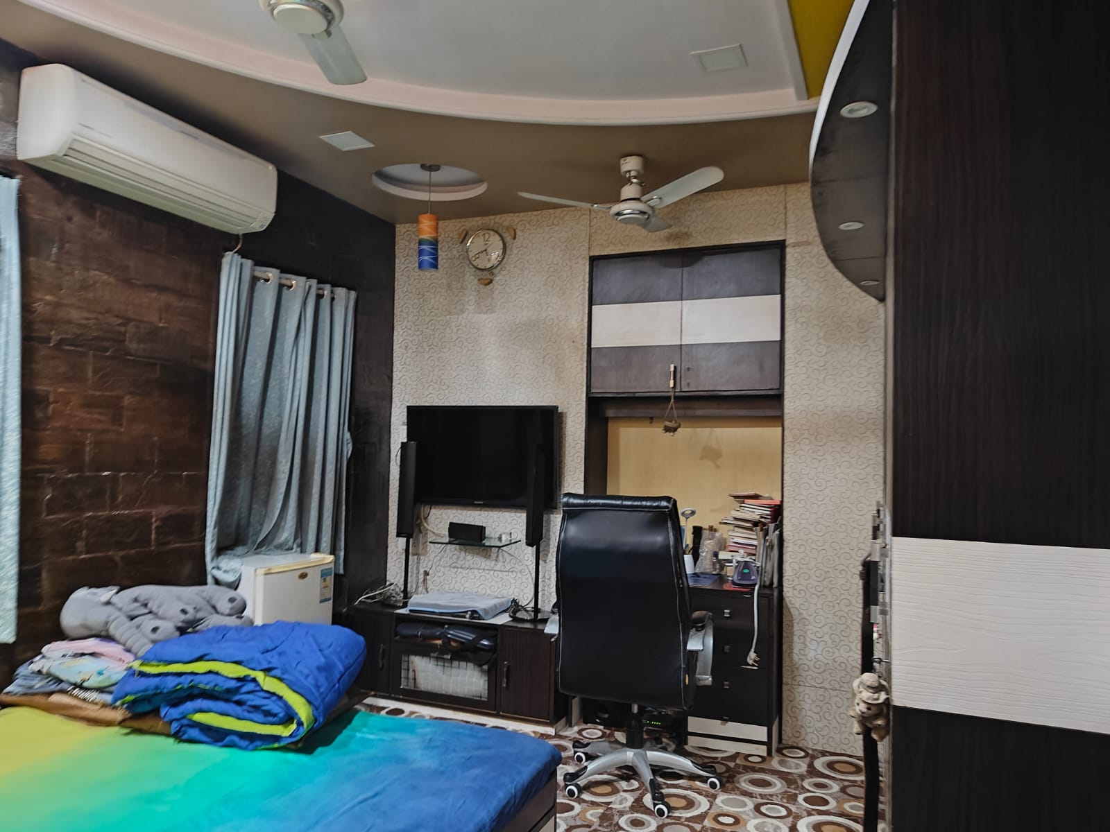 3 BHK Apartment For Sale in Sett Minar