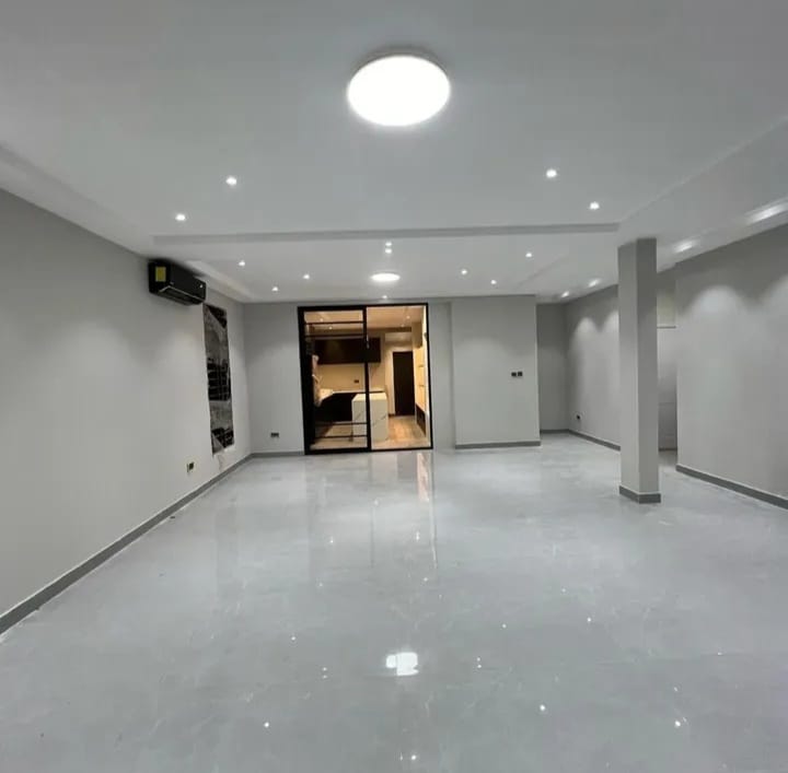 3 BHK + Servant Room Builder Floor For Sale in Building Floor 