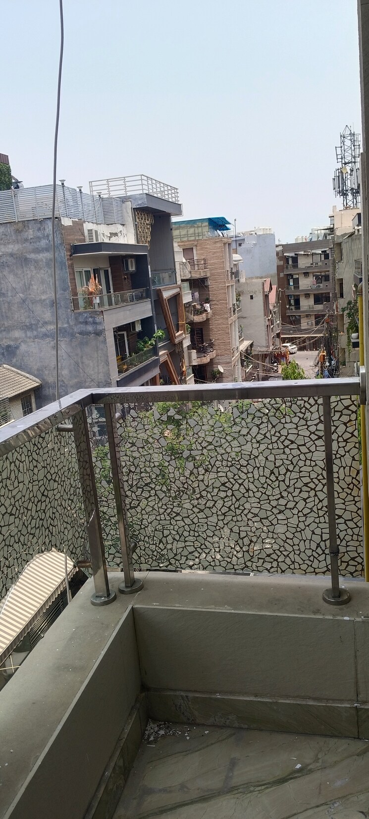 Balcony, meenakshi garden 2 Bedroom 900 Sq.Ft. Builder Floor In Meenakshi Garden Delhi 8695554
