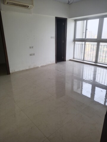 Room in 2 BHK Apartment at L&T Crescent Bay T2, Parel – for Rent