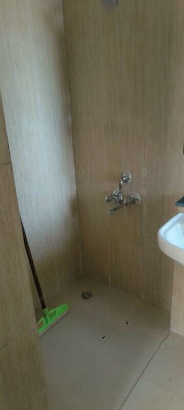 Bathroom in 3.5 BHK Apartment at Jaypee Greens Kosmos, Sector 134 – for Rent