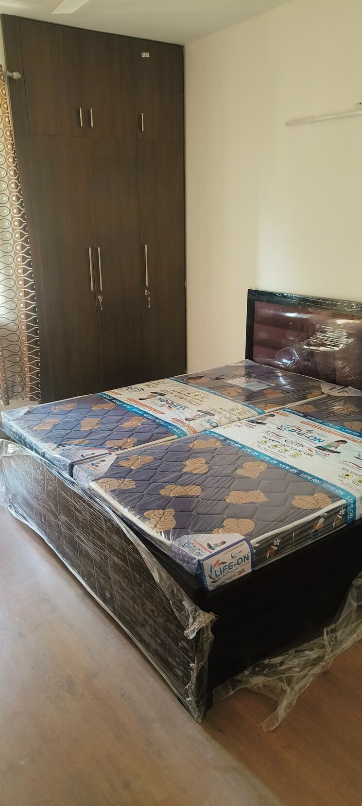 Bedroom, jaypee-greens-kosmos 3.5 Bedroom 1350 Sq.Ft. Apartment In Sector 134 Noida 8695570