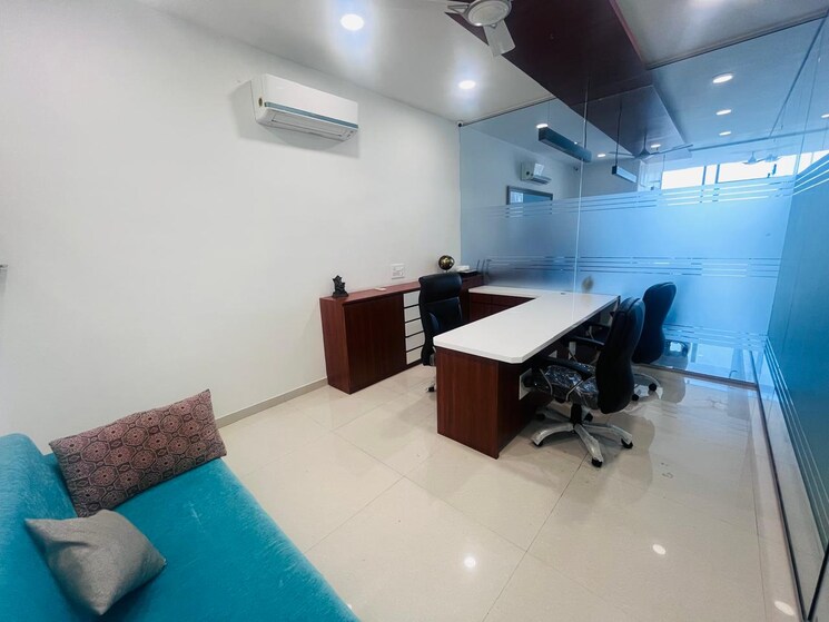 Team Area, shela Commercial Office Space 1068 Sq.Ft. In Shela Ahmedabad 8695542