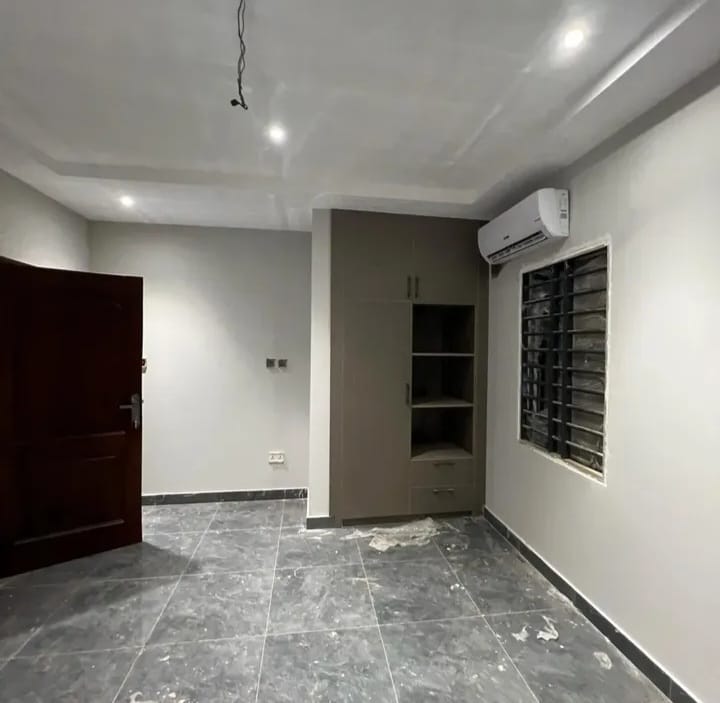 3 BHK + Servant Room Builder Floor For Rent in Sector 35